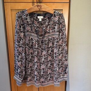 Like New! Ann Taylor Loft Sheer Top XL